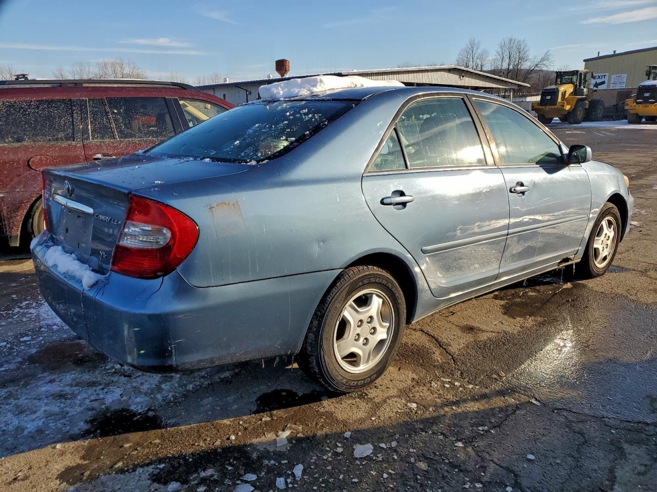2002 TOYOTA CAMRY LE photo 3