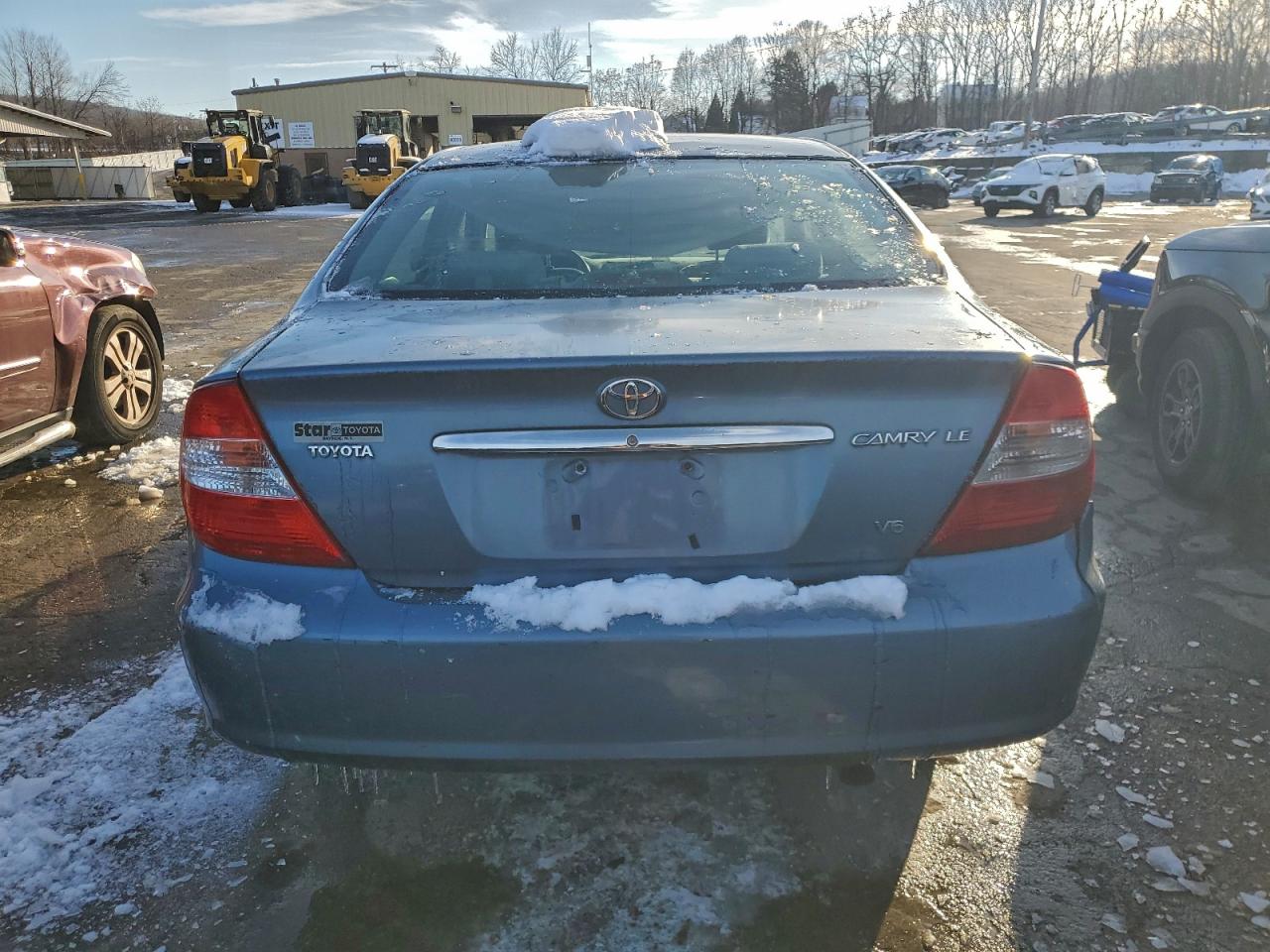 2002 TOYOTA CAMRY LE photo 6