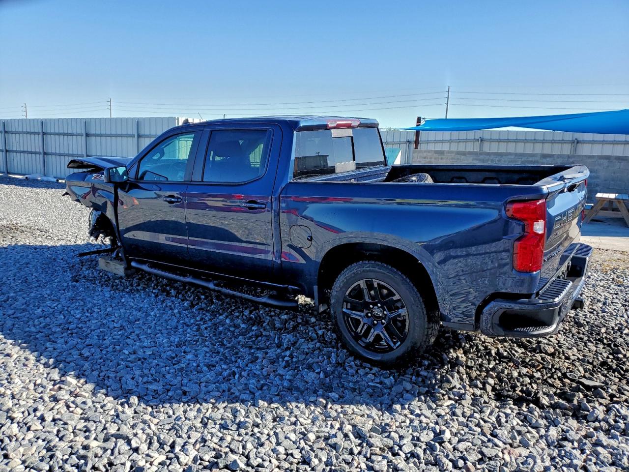 2021 CHEVROLET SILVERADO K1500 RST photo 2