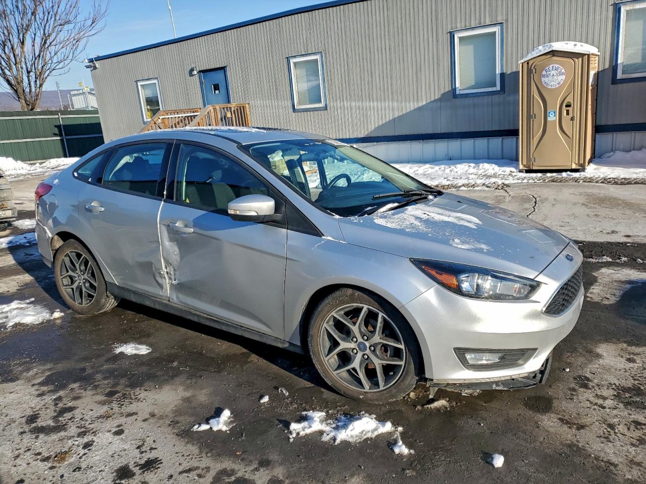 2017 FORD FOCUS SEL photo 4