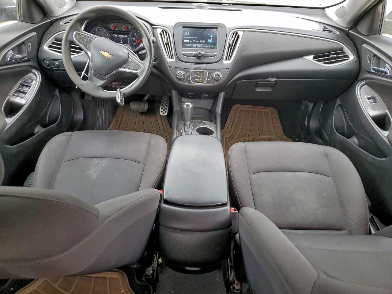 2017 CHEVROLET MALIBU LS photo 8