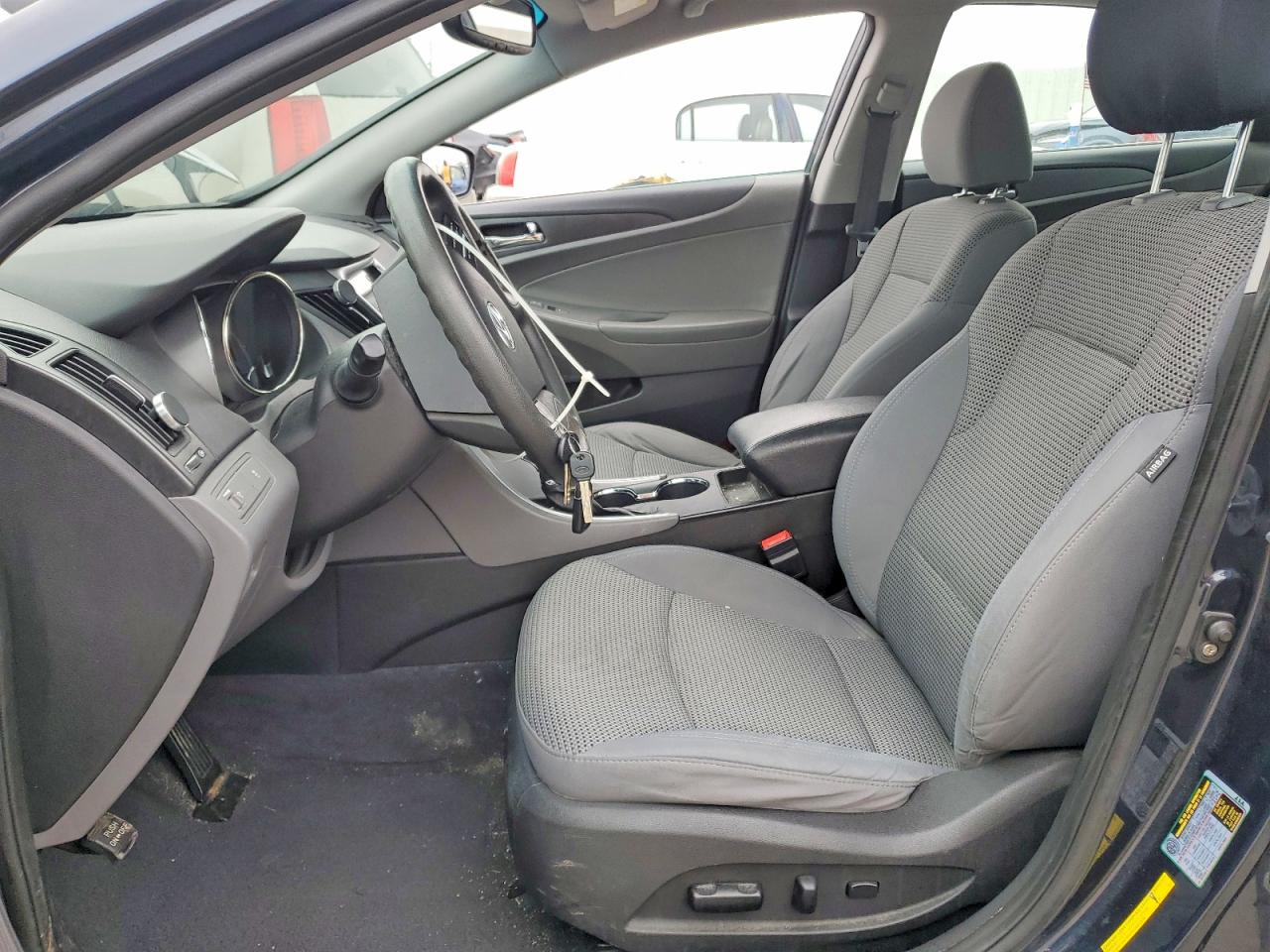 2011 HYUNDAI SONATA GLS photo 19