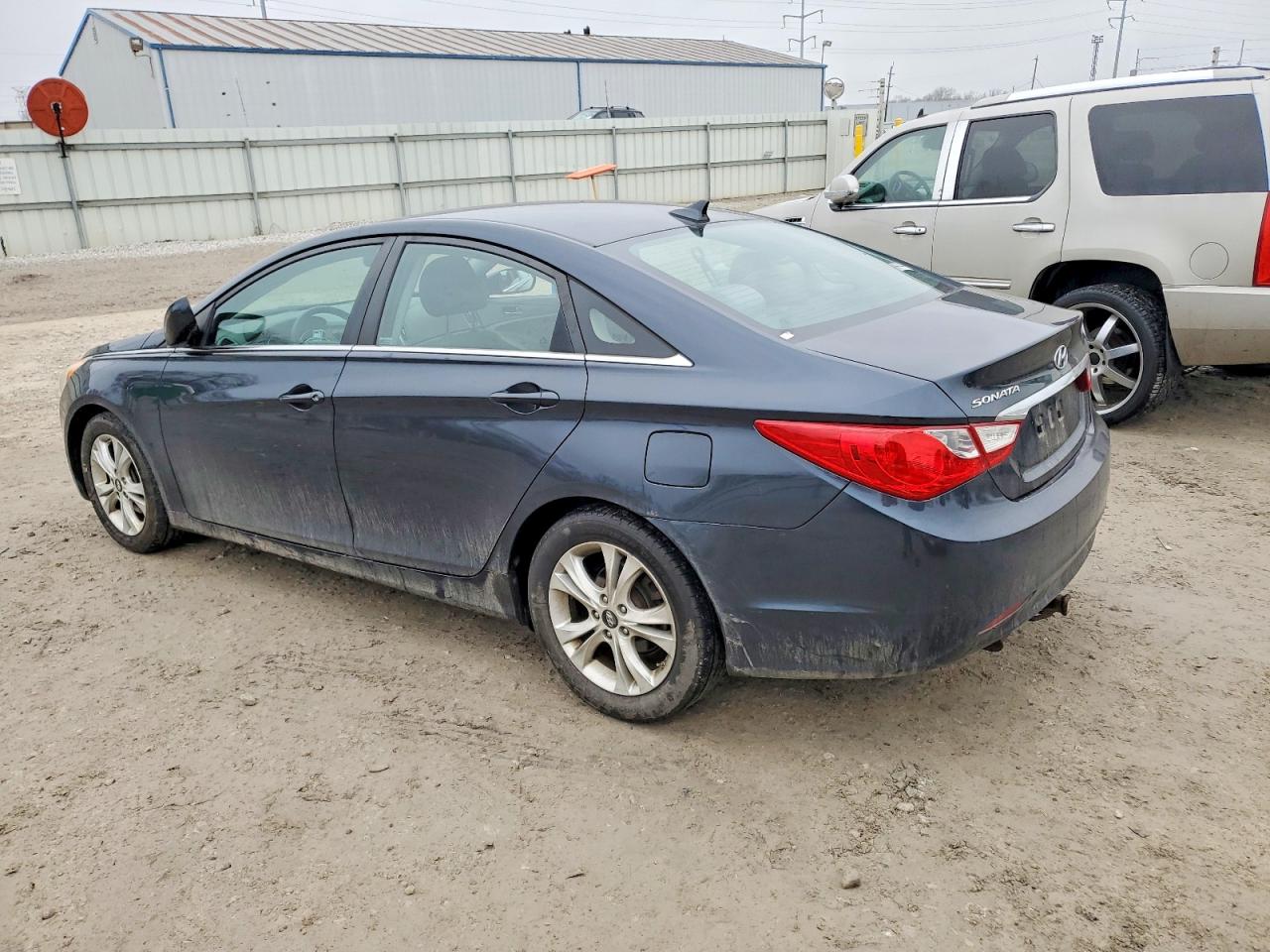 2011 HYUNDAI SONATA GLS photo 4