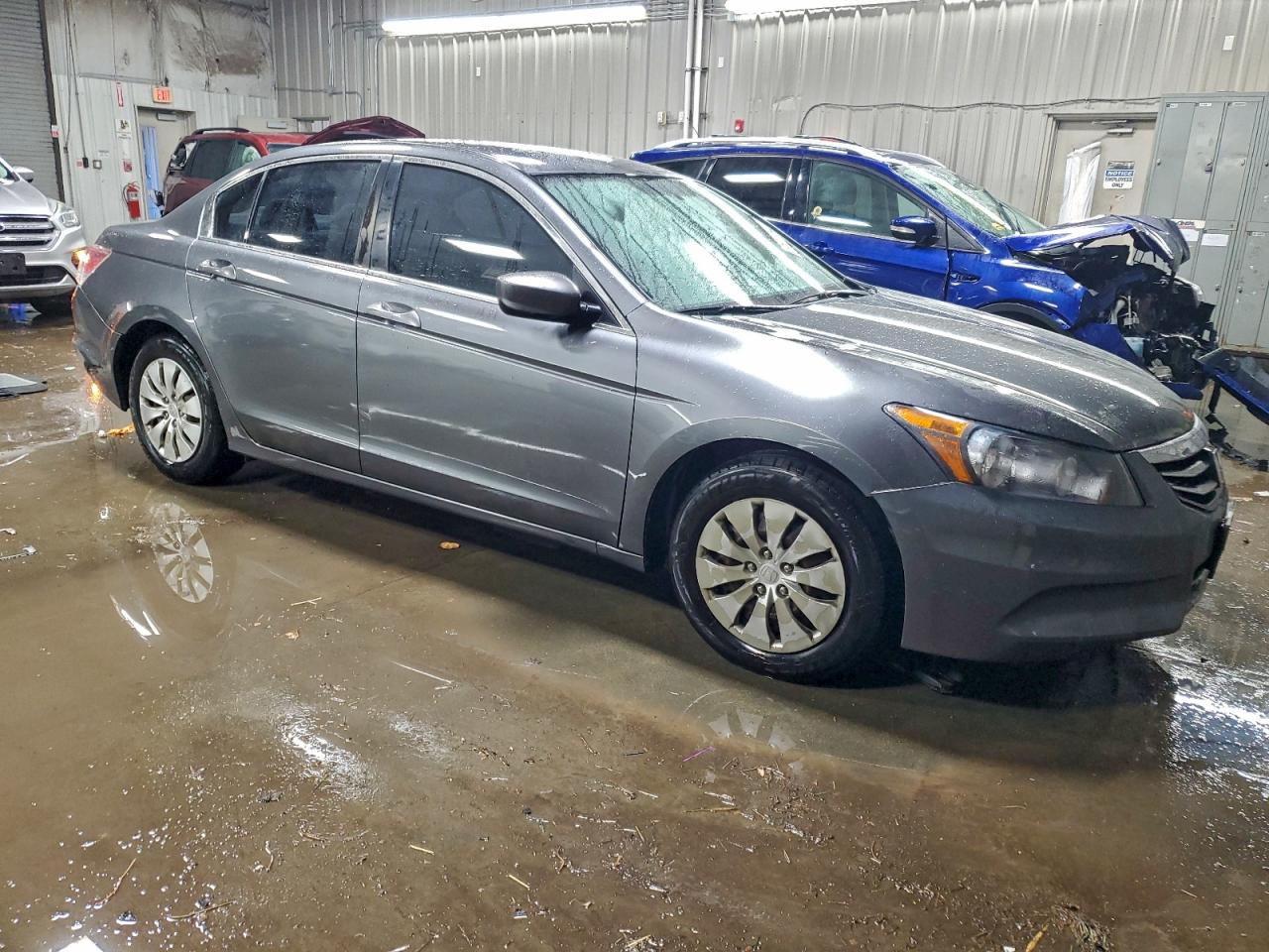 2011 HONDA ACCORD LX photo 4