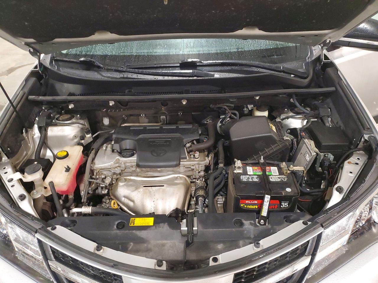2014 TOYOTA RAV4 LE photo 12
