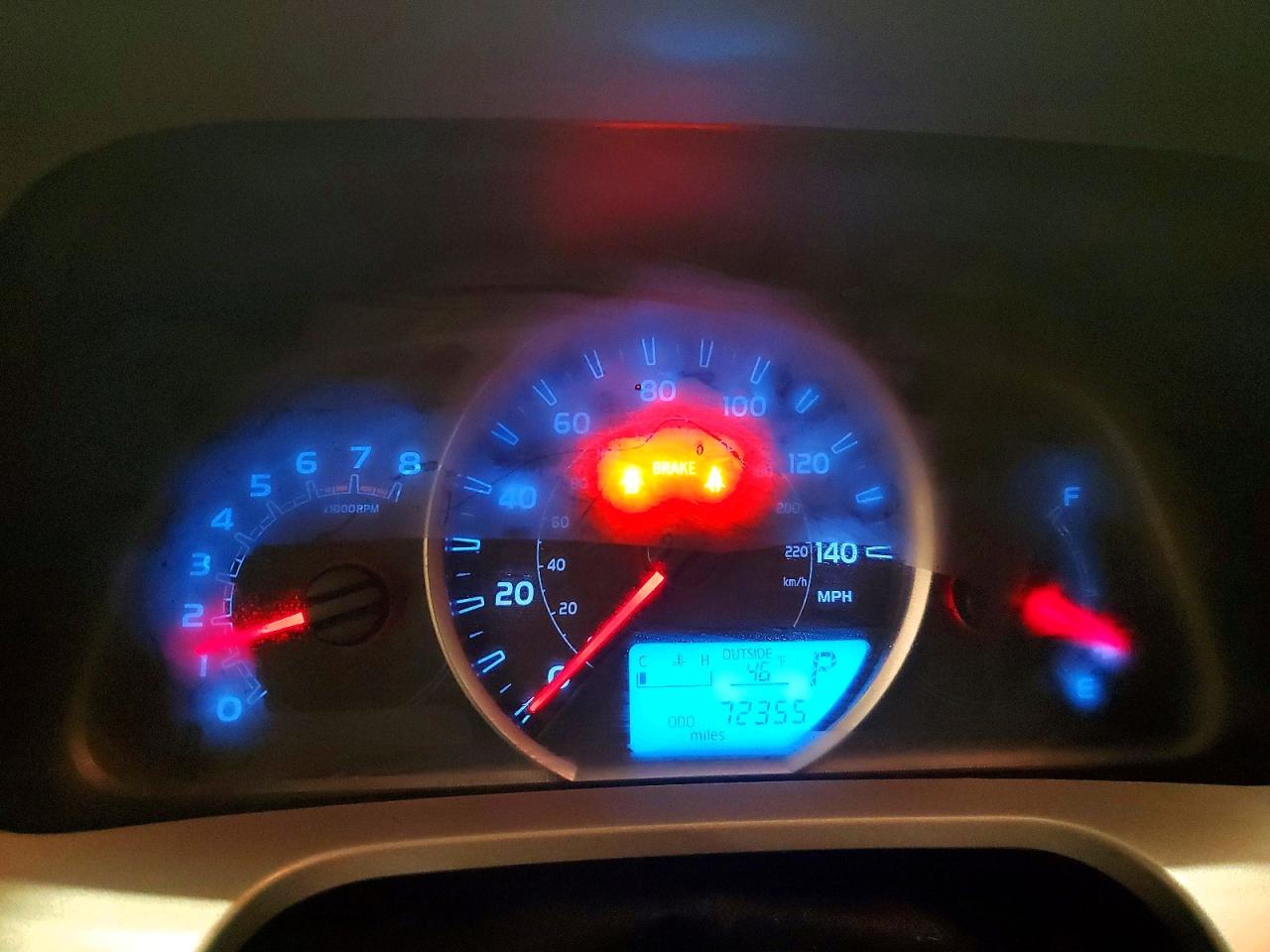 2014 TOYOTA RAV4 LE photo 9