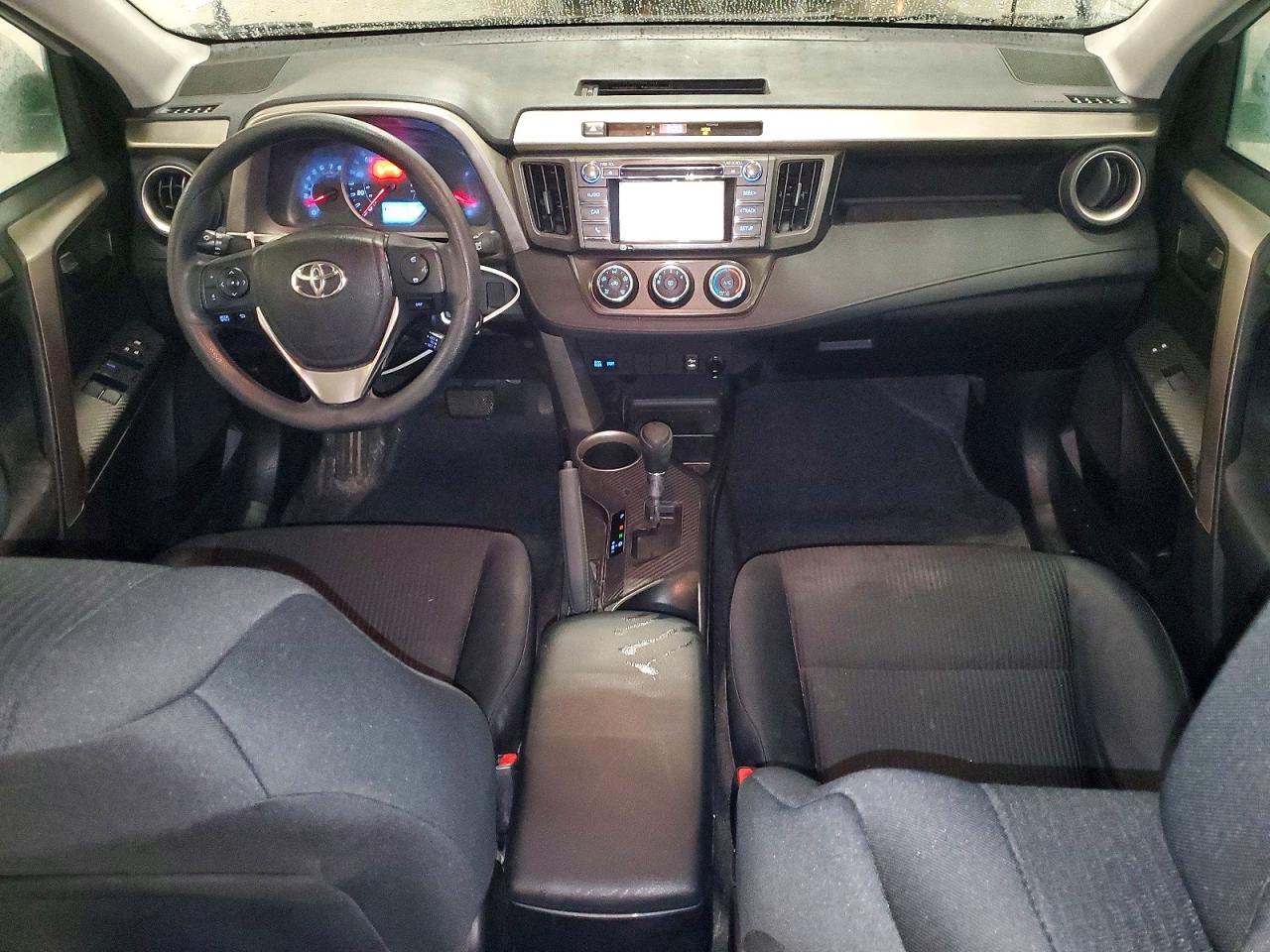 2014 TOYOTA RAV4 LE photo 8