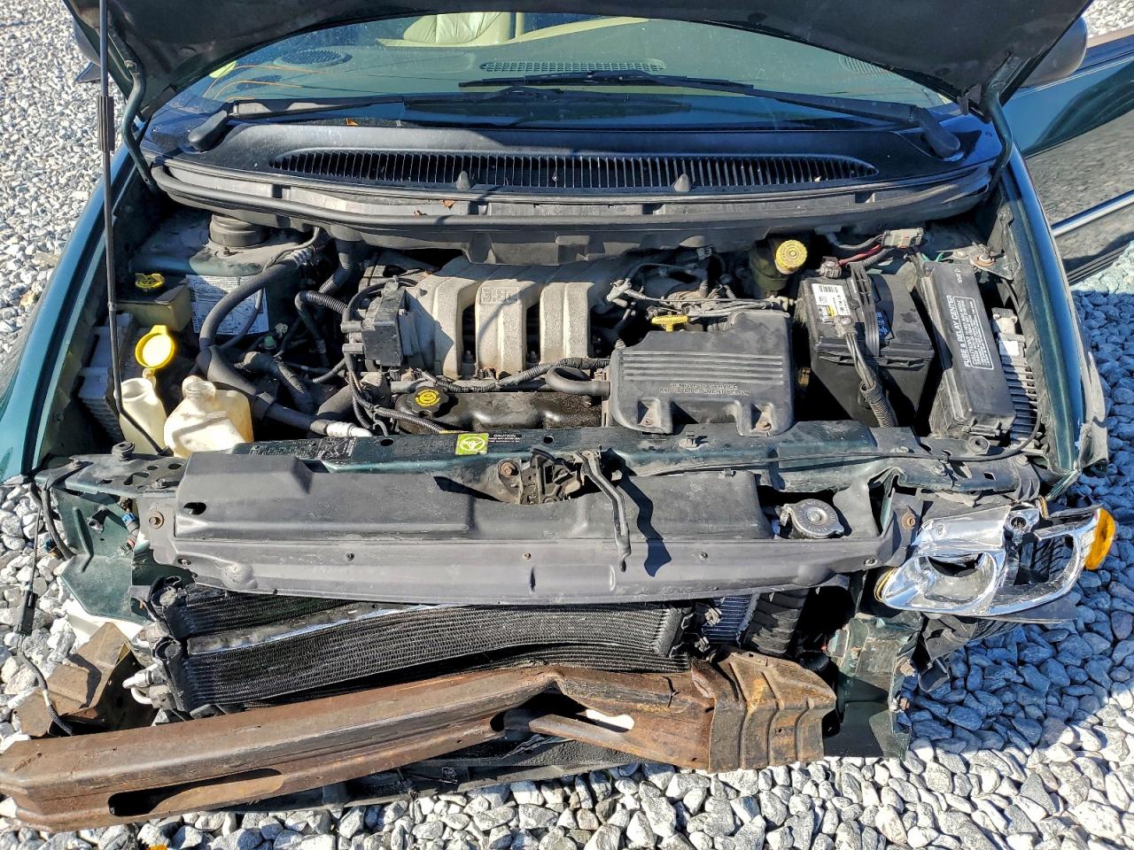 1998 CHRYSLER TOWN & COUNTRY LXI photo 23