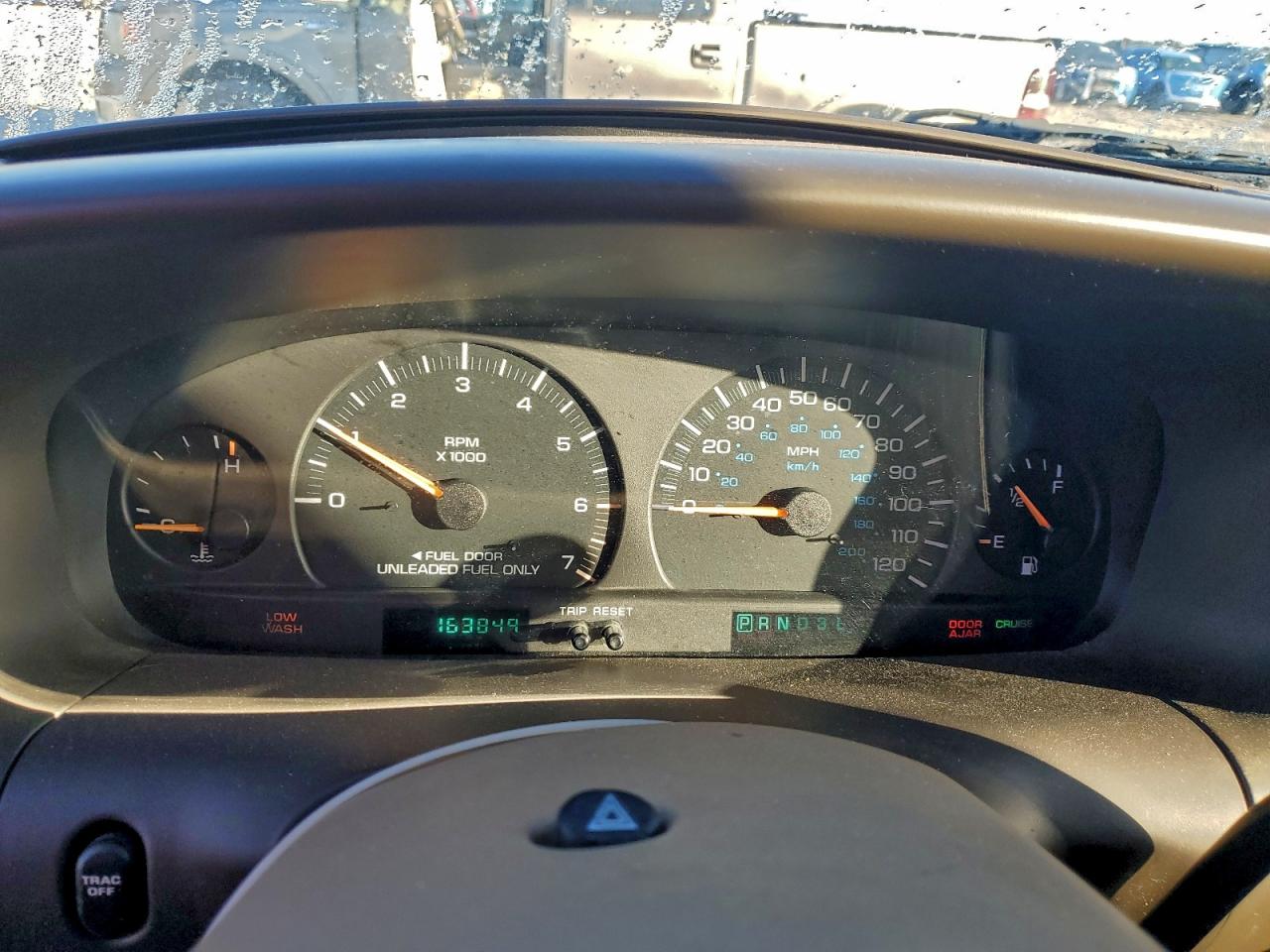 1998 CHRYSLER TOWN & COUNTRY LXI photo 17