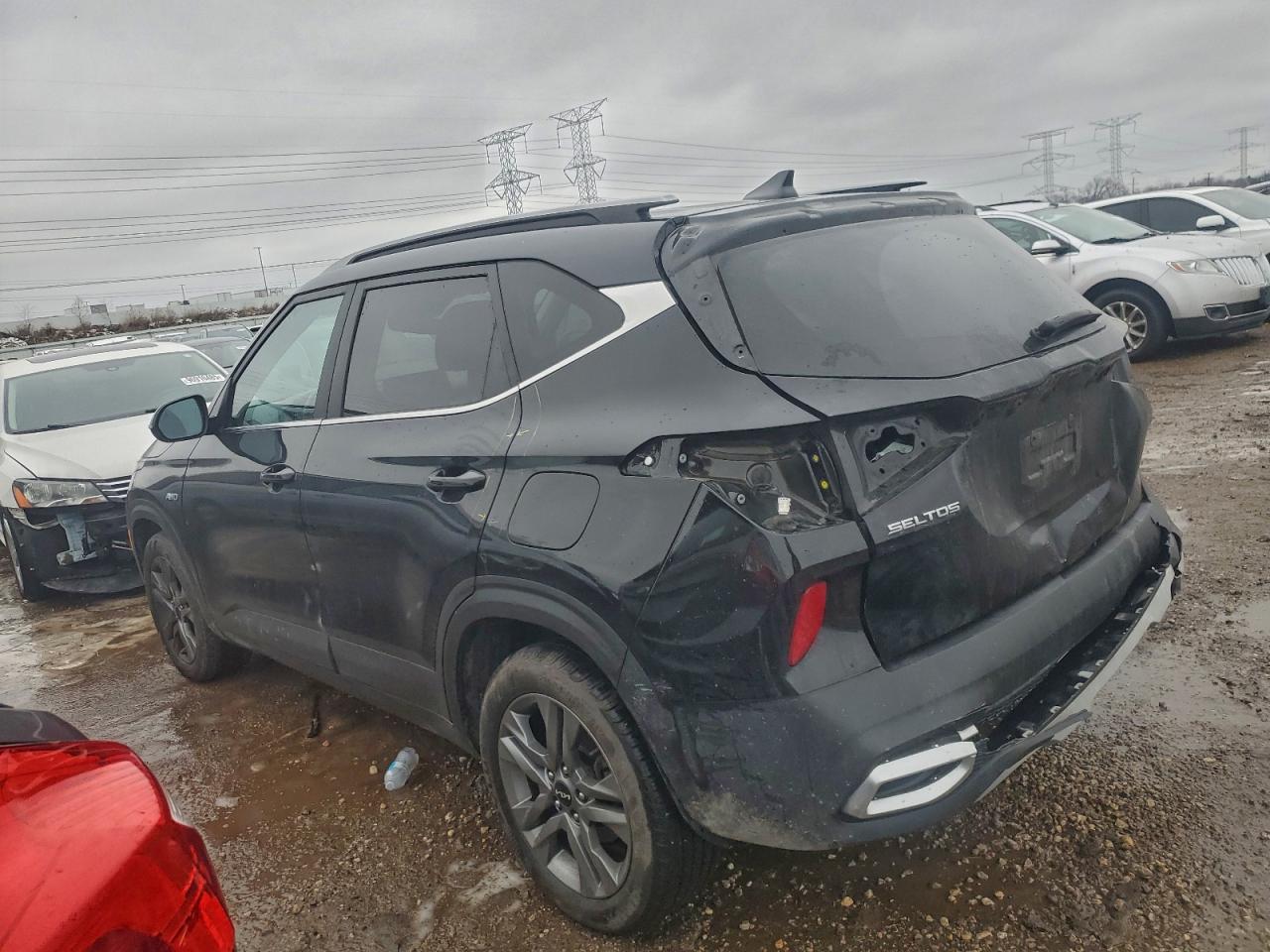 2023 KIA SELTOS S photo 3