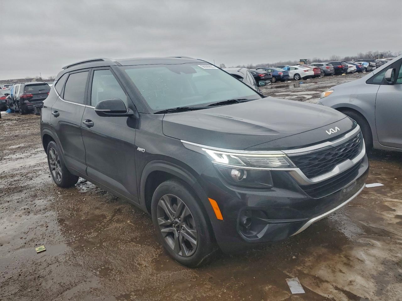 2023 KIA SELTOS S photo 7