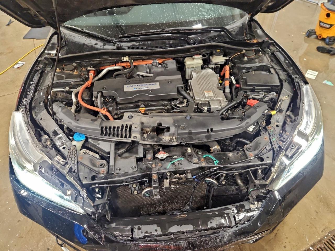 2017 HONDA ACCORD TOURING HYBRID photo 11