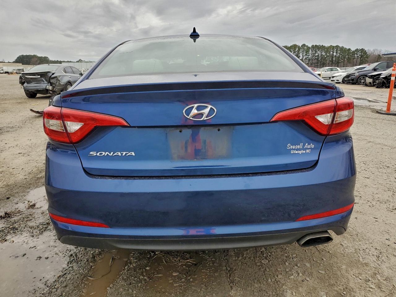 2016 HYUNDAI SONATA SE photo 11
