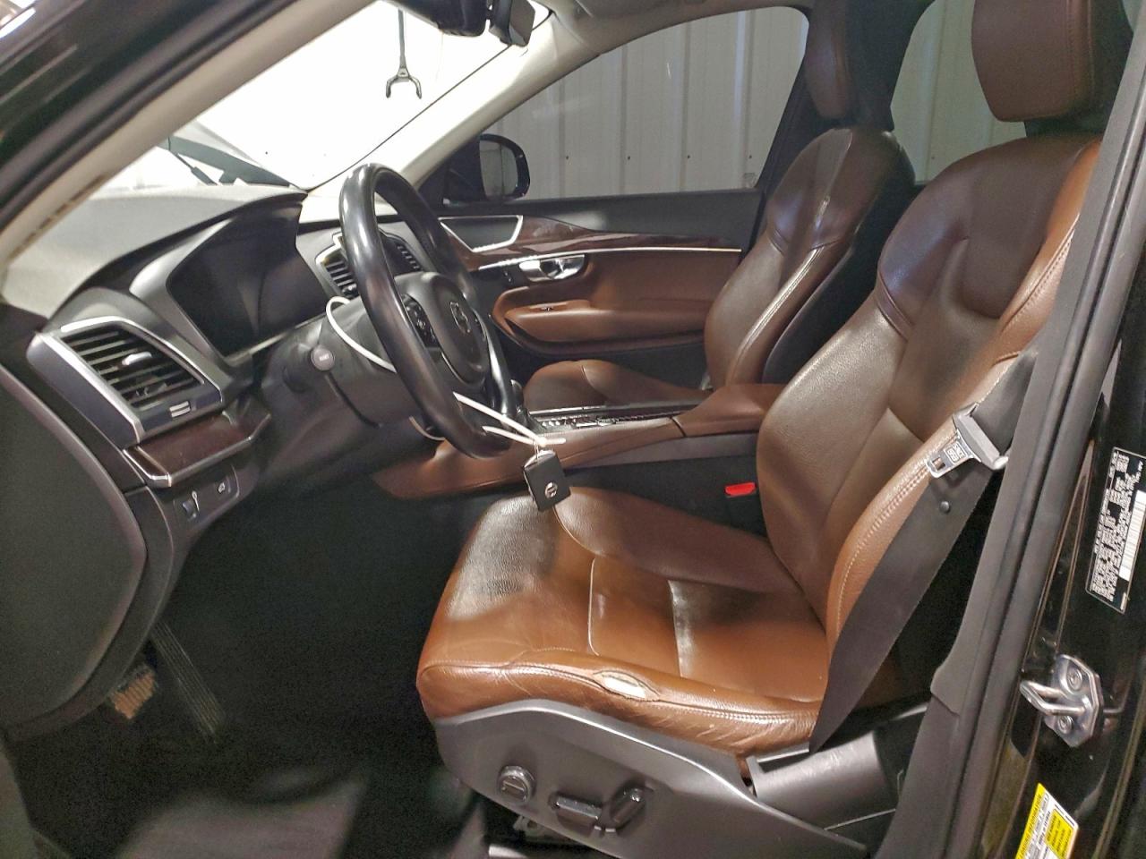 2019 VOLVO XC90 T6 MOMENTUM photo 13
