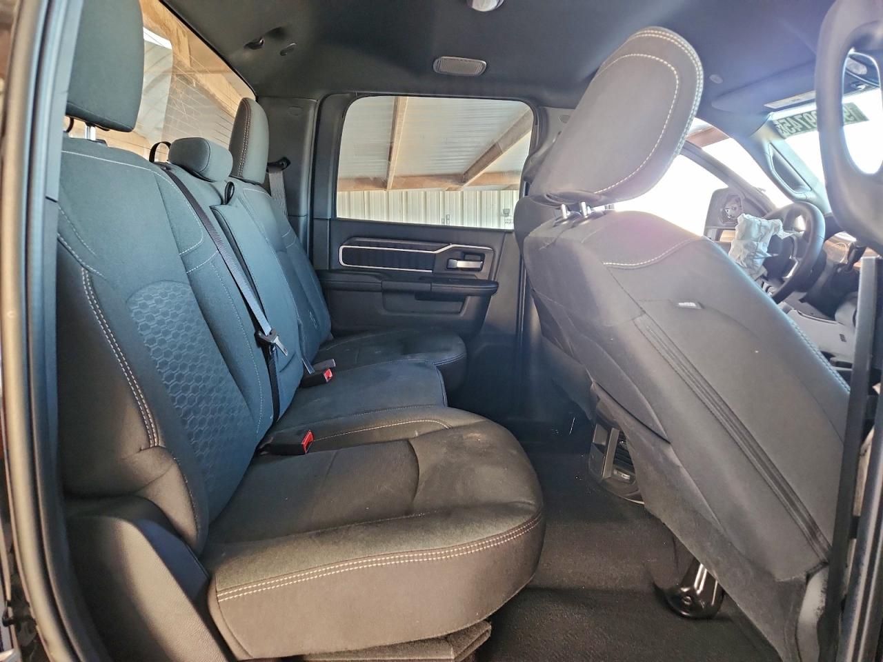 2025 RAM 2500 BIG HORN photo 19