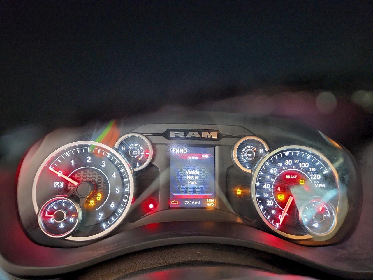 2025 RAM 2500 BIG HORN photo 17