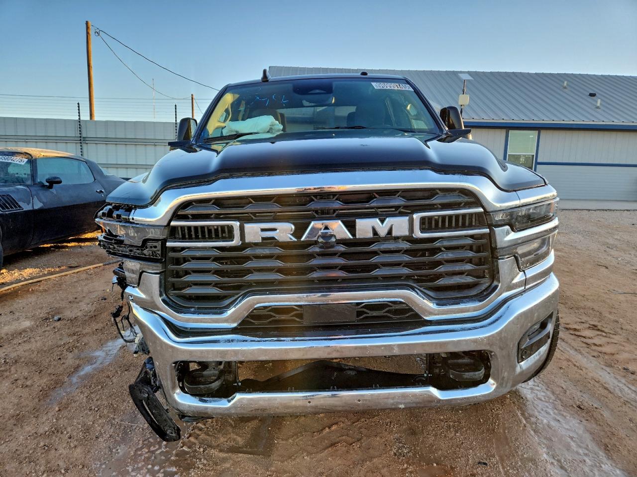 2025 RAM 2500 BIG HORN photo 9