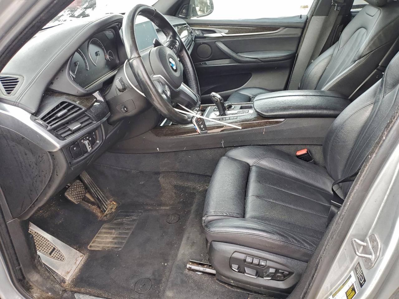 2015 BMW X5 XDRIVE50I photo 13