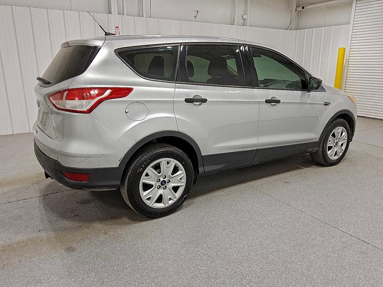 2013 FORD ESCAPE S photo 5