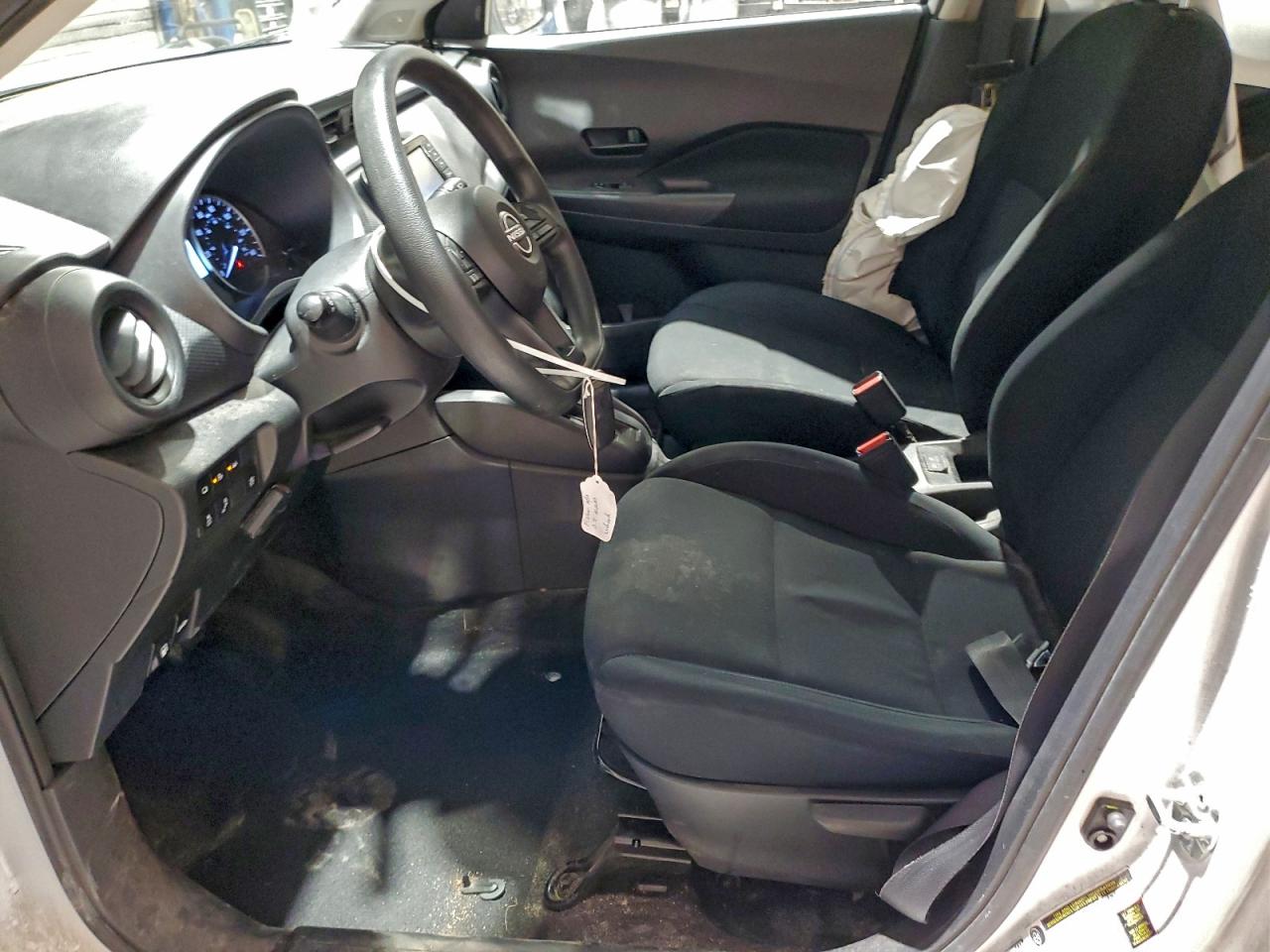 2023 NISSAN KICKS S photo 13