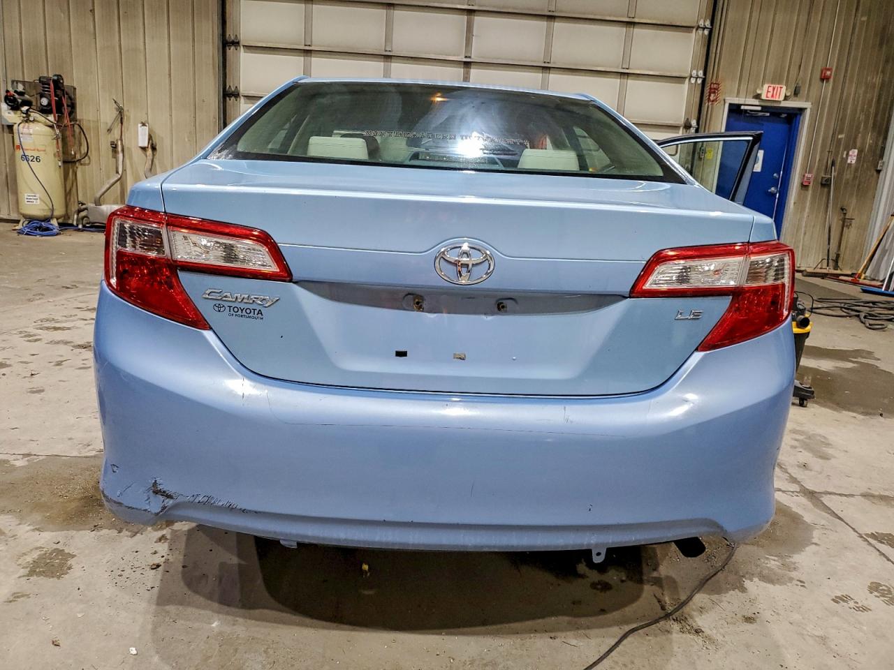 2013 TOYOTA CAMRY LE photo 6