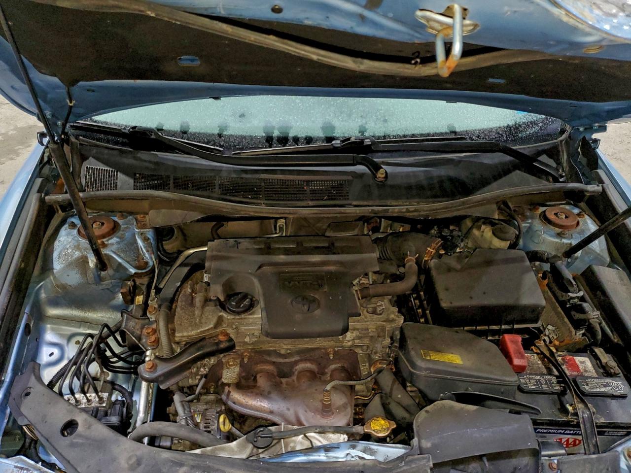2013 TOYOTA CAMRY LE photo 11