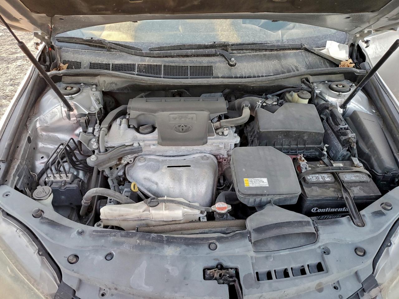 2016 TOYOTA CAMRY LE photo 11