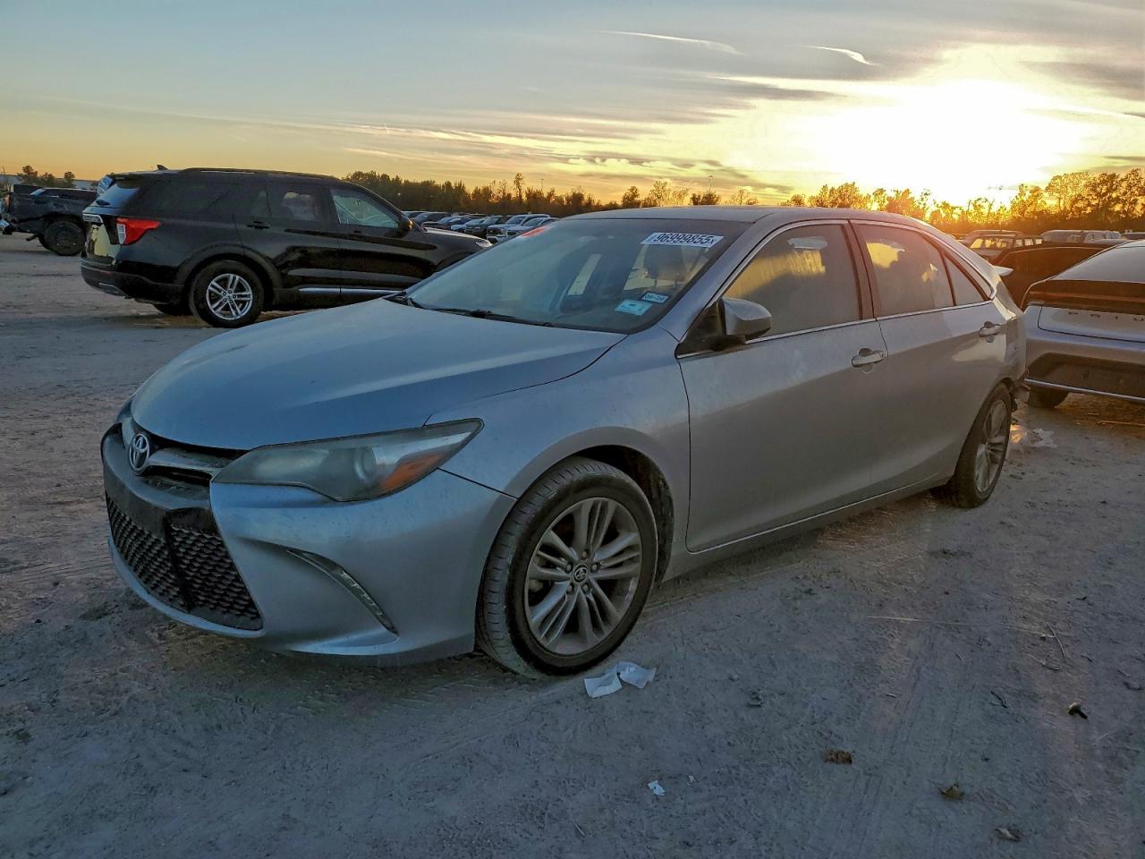 2016 TOYOTA CAMRY