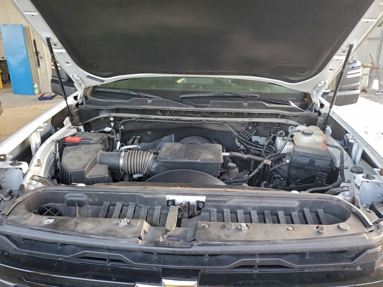 2024 CHEVROLET SILVERADO C2500 HEAVY DUTY photo 11