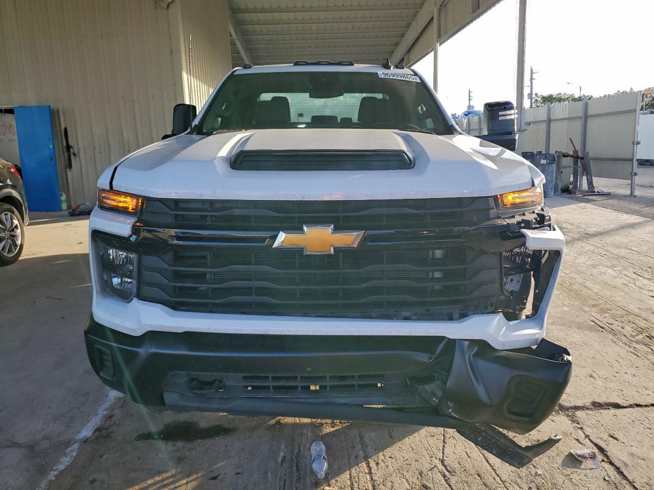2024 CHEVROLET SILVERADO C2500 HEAVY DUTY photo 5