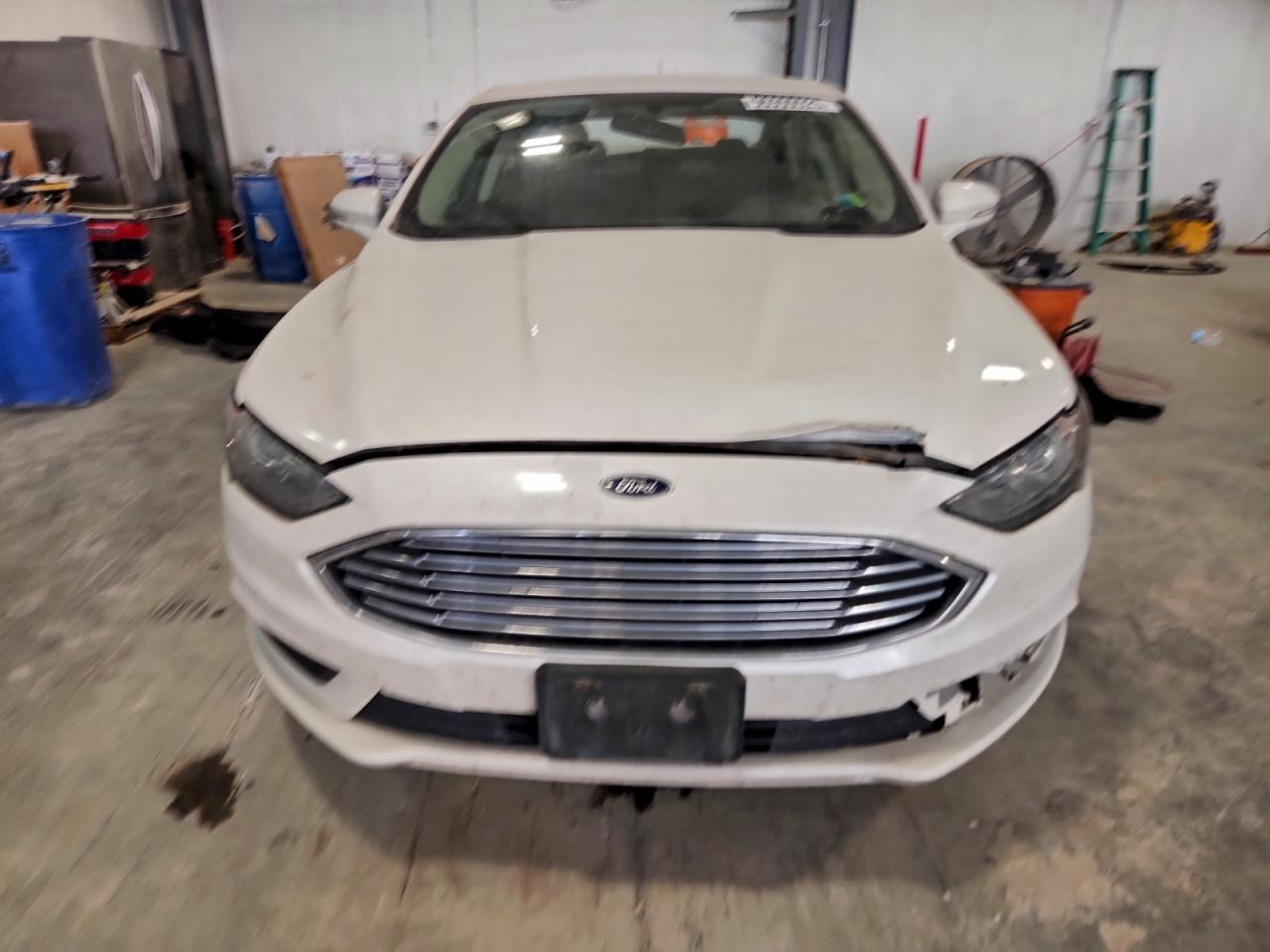 2017 FORD FUSION SE photo 5