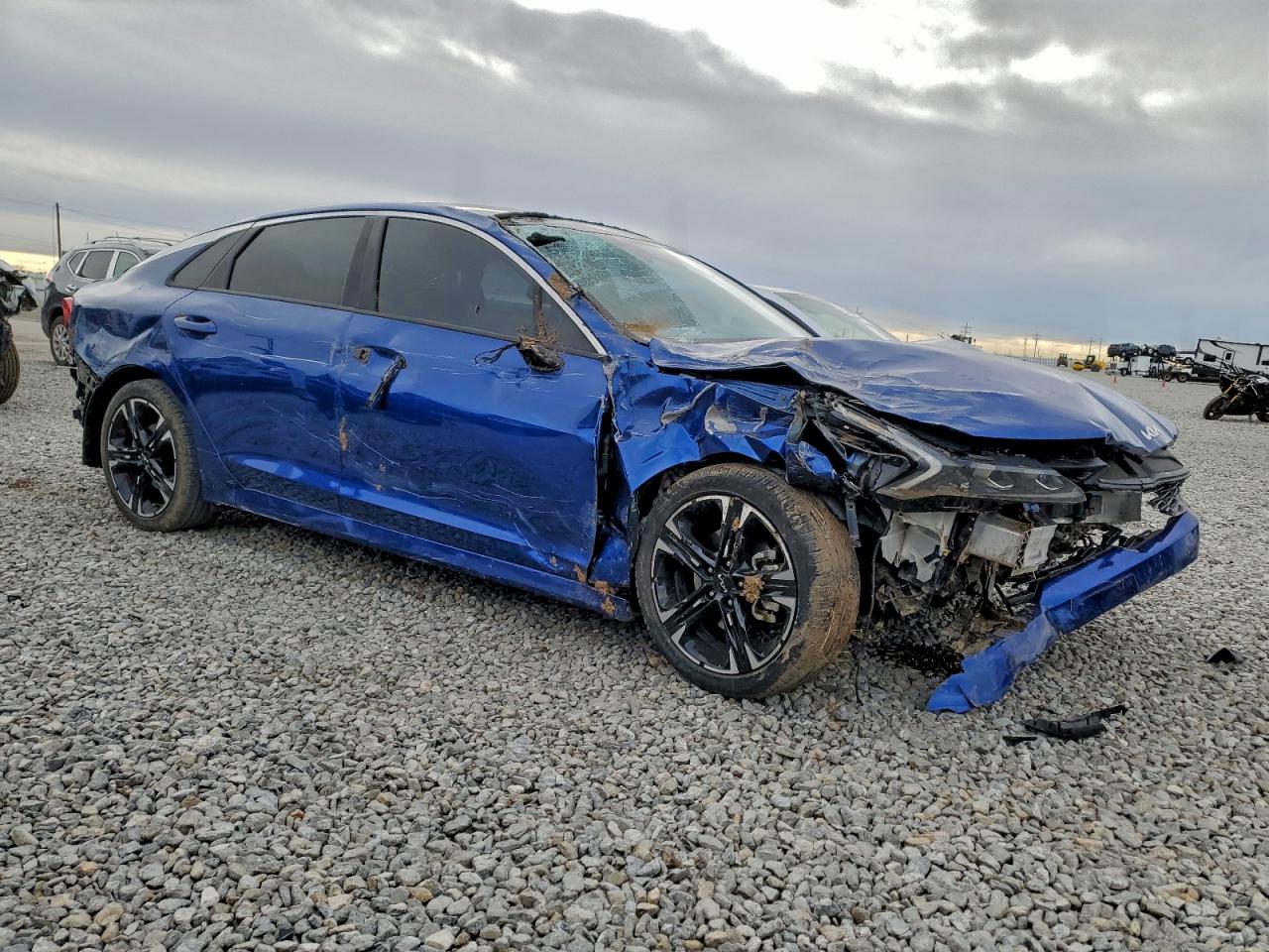 2023 KIA K5 GT LINE photo 4