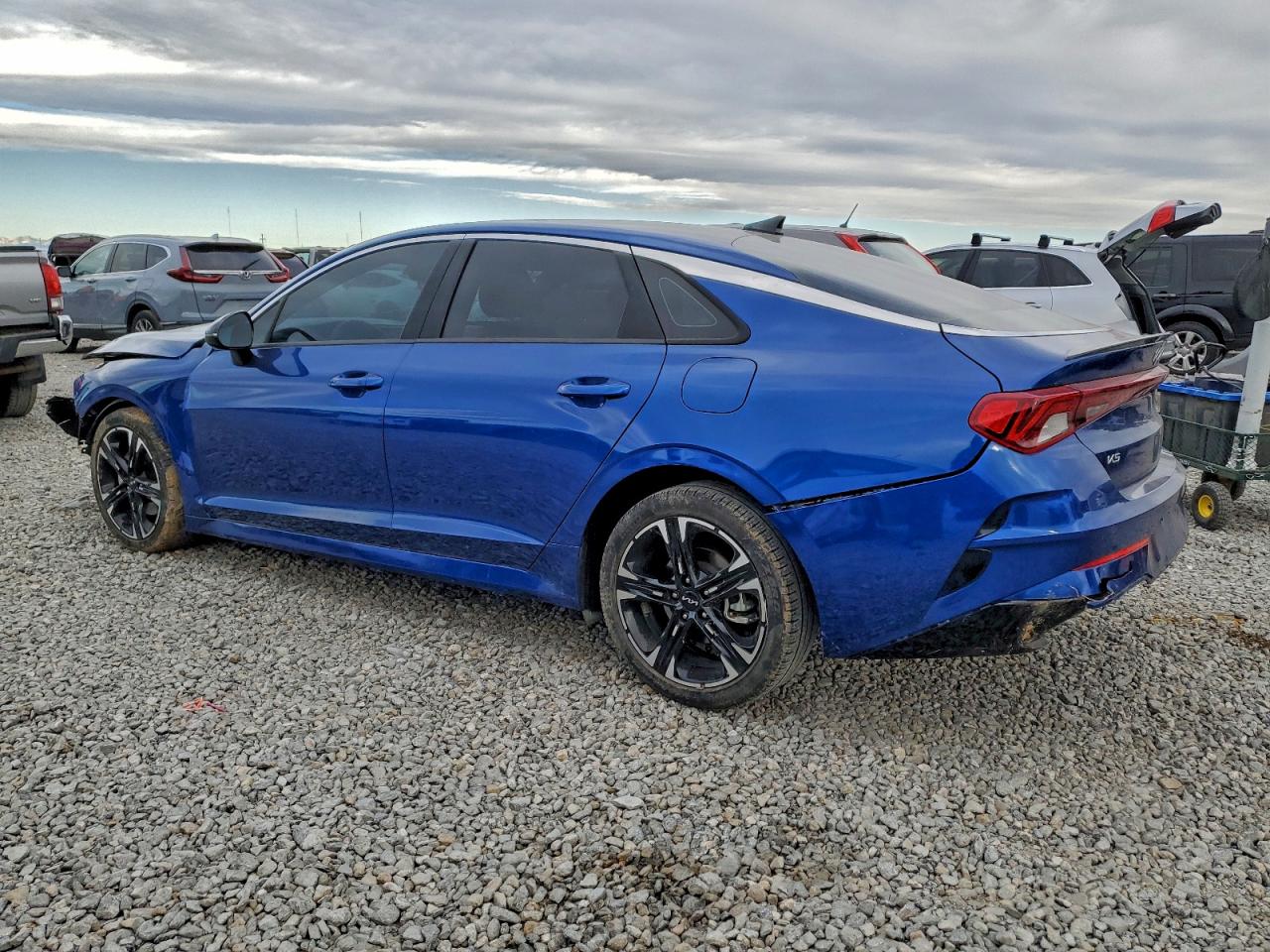 2023 KIA K5 GT LINE photo 2
