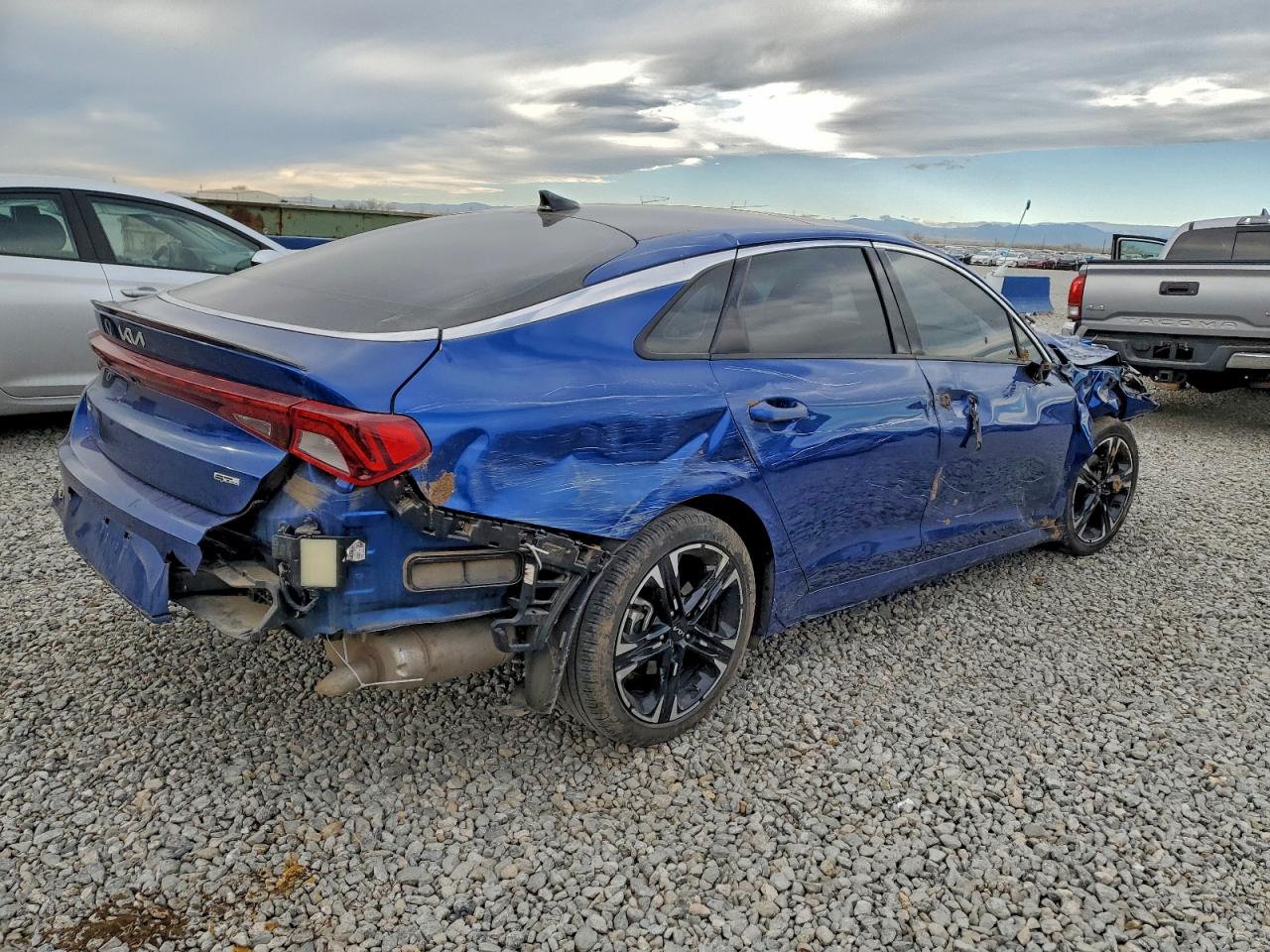 2023 KIA K5 GT LINE photo 3