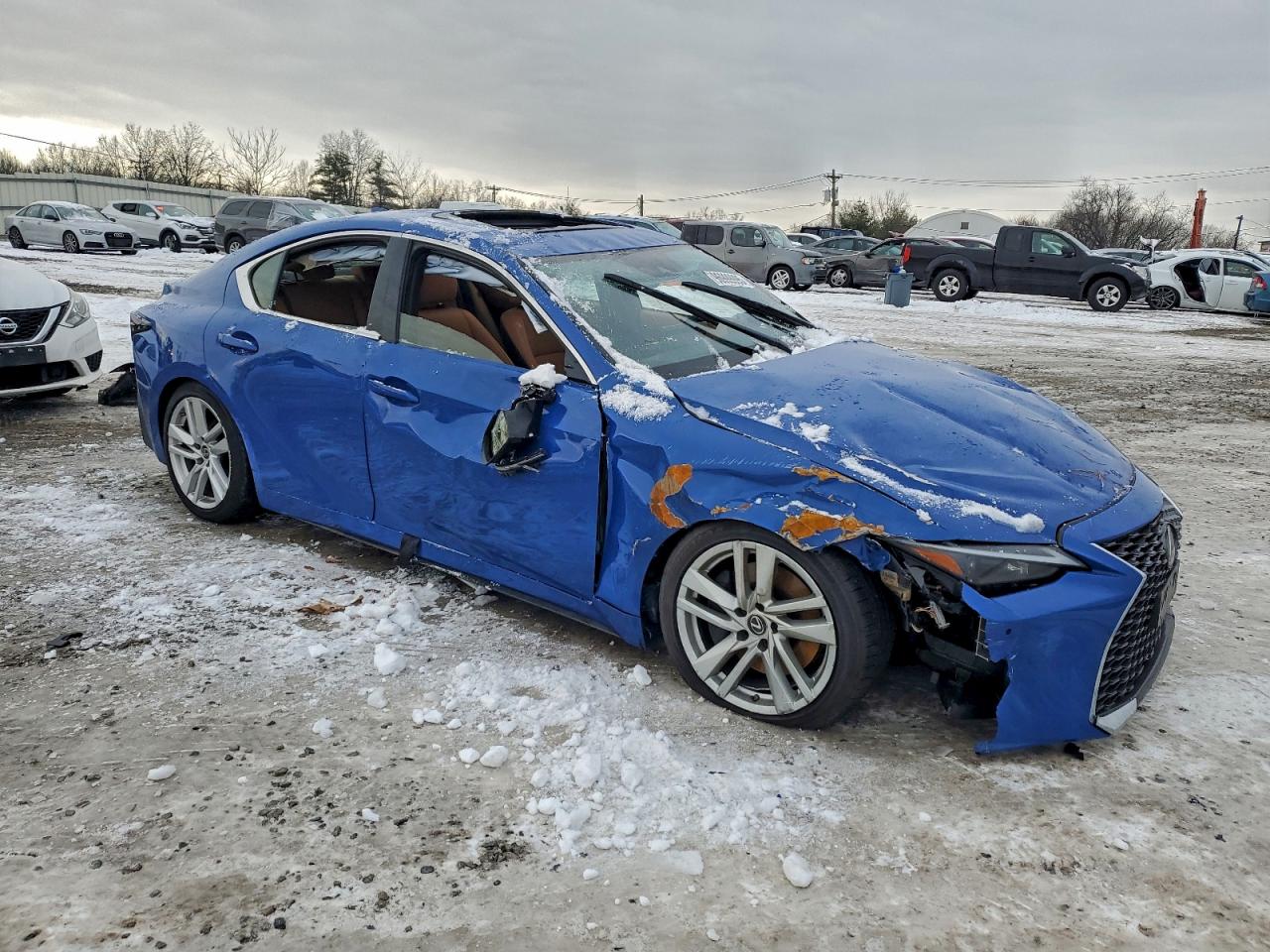 2021 LEXUS IS 300 photo 4