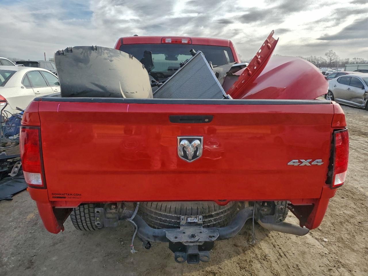2016 RAM 1500 ST photo 16
