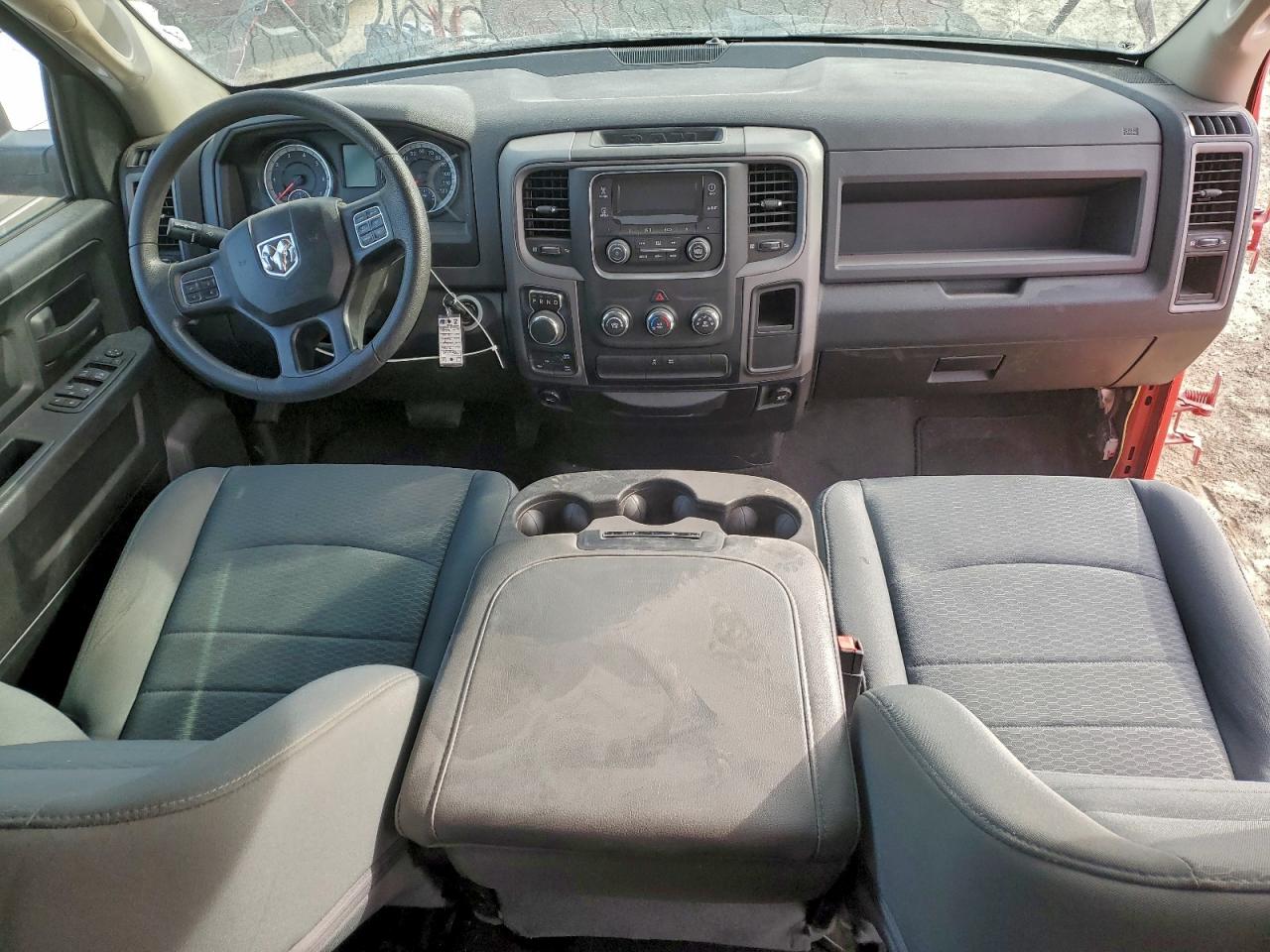 2016 RAM 1500 ST photo 22