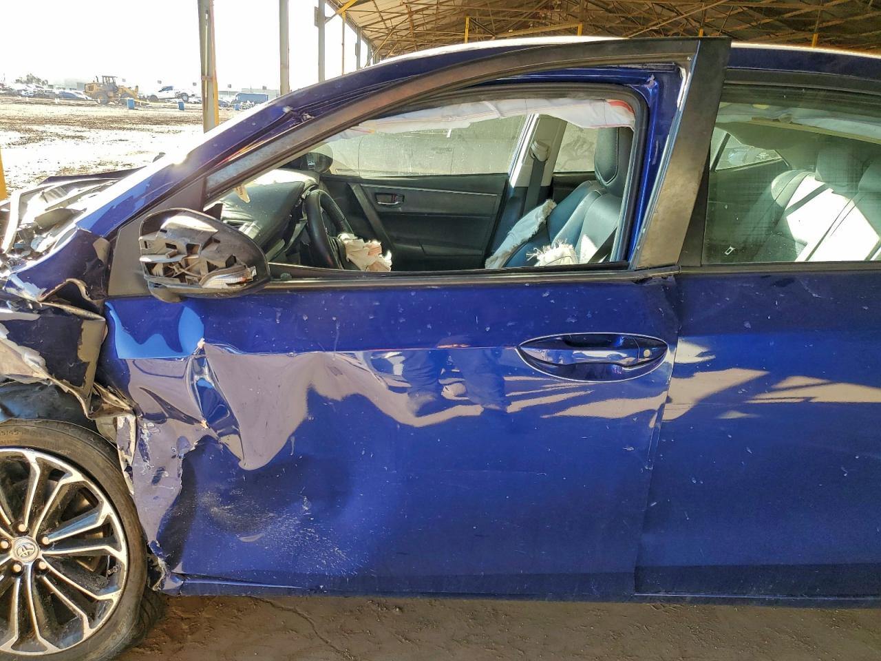 2014 TOYOTA COROLLA photo 7