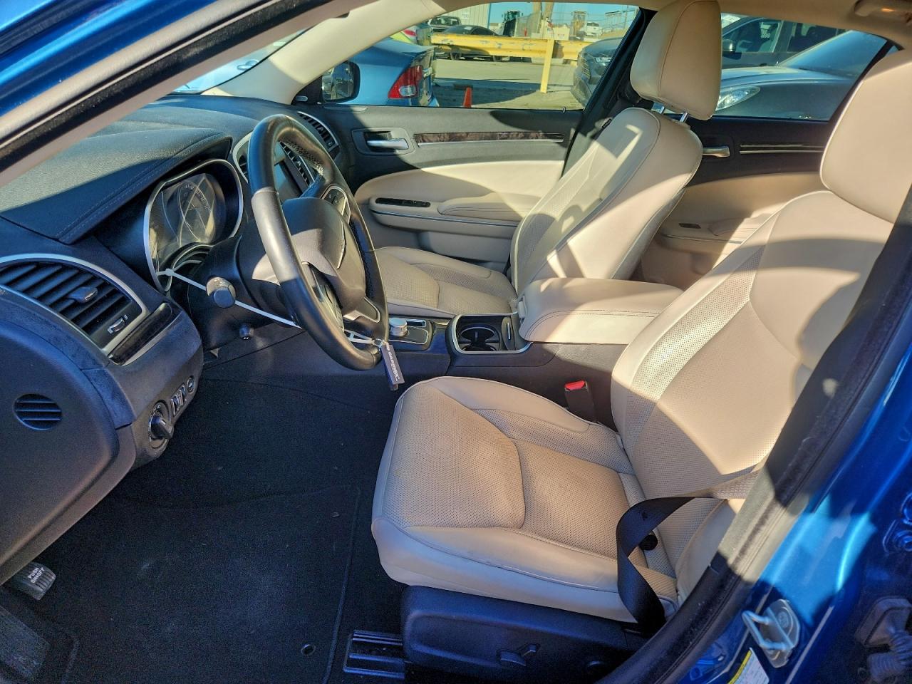 2022 CHRYSLER 300 TOURING L photo 13