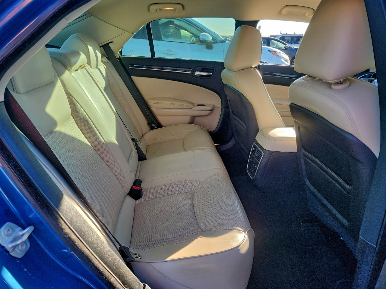 2022 CHRYSLER 300 TOURING L photo 19