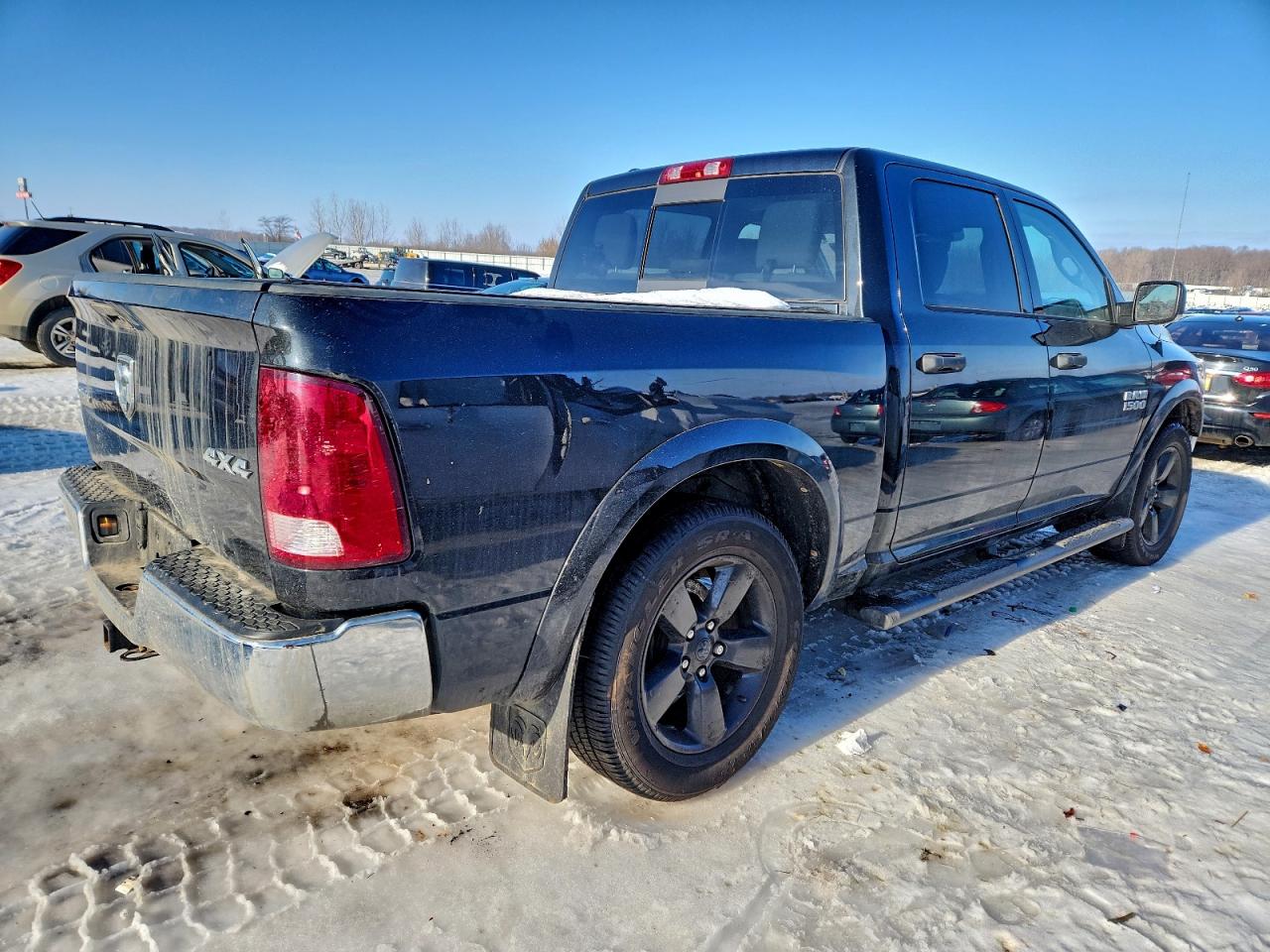 2017 RAM 1500 SLT photo 5