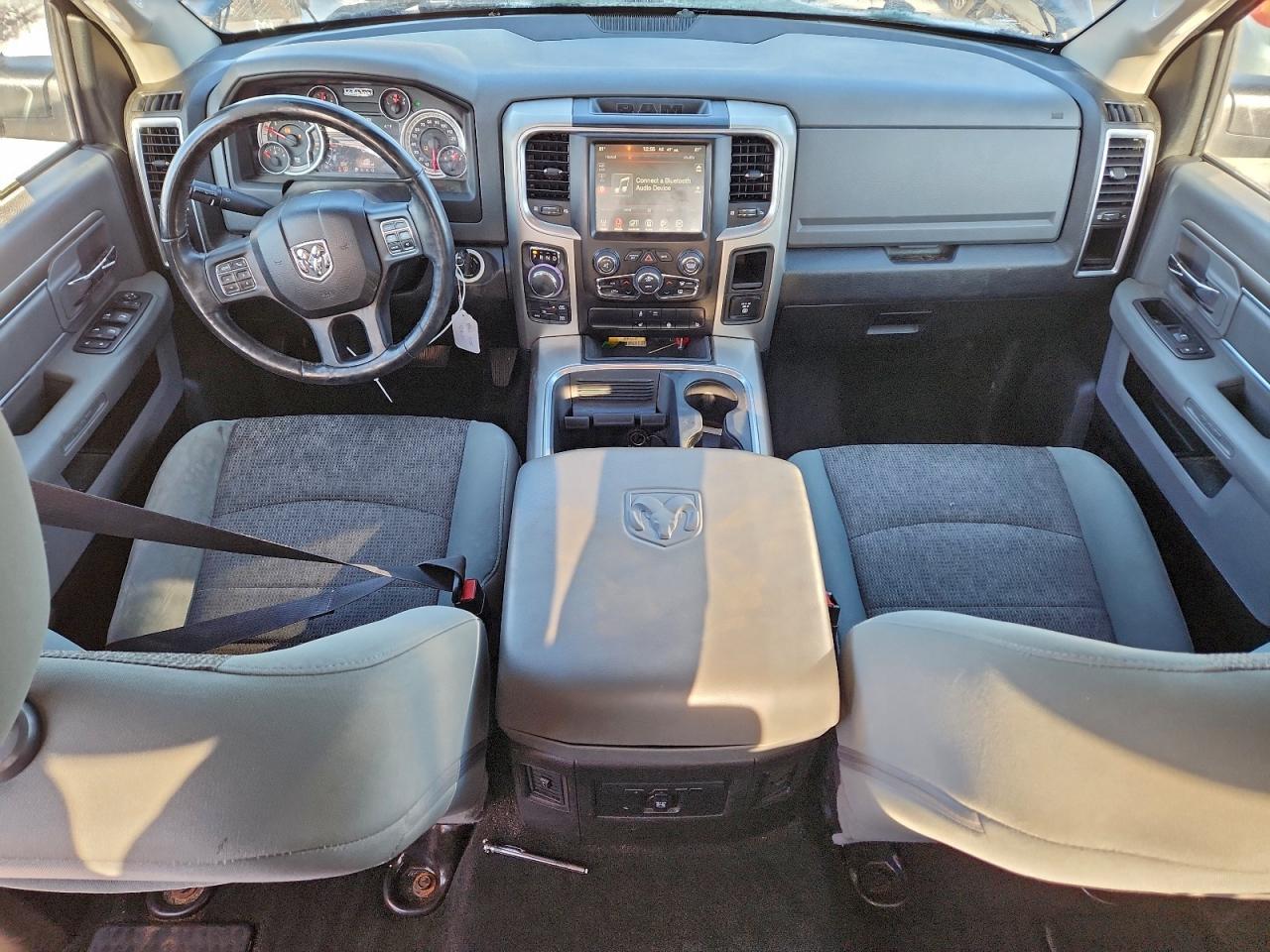 2017 RAM 1500 SLT photo 15