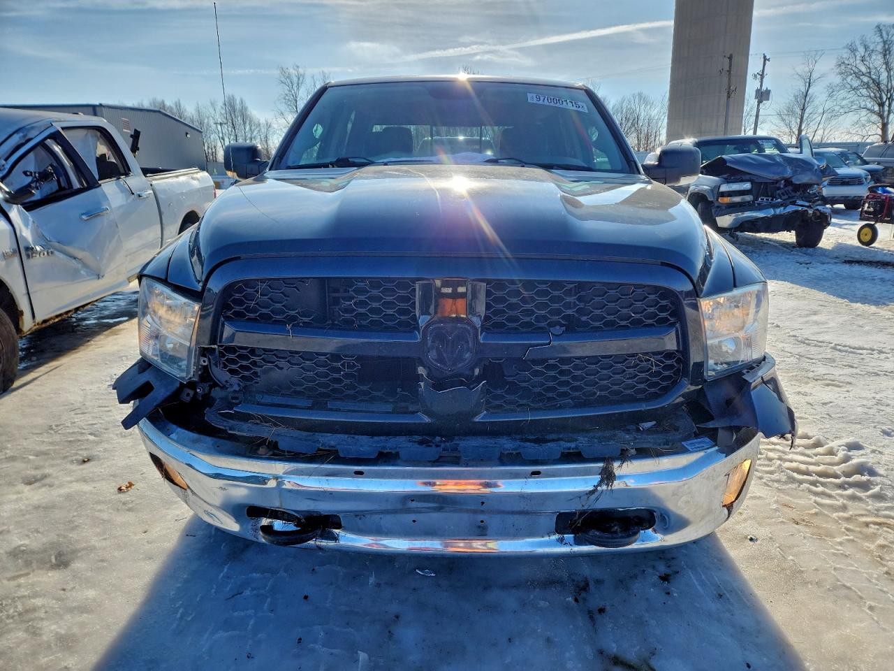 2017 RAM 1500 SLT photo 9