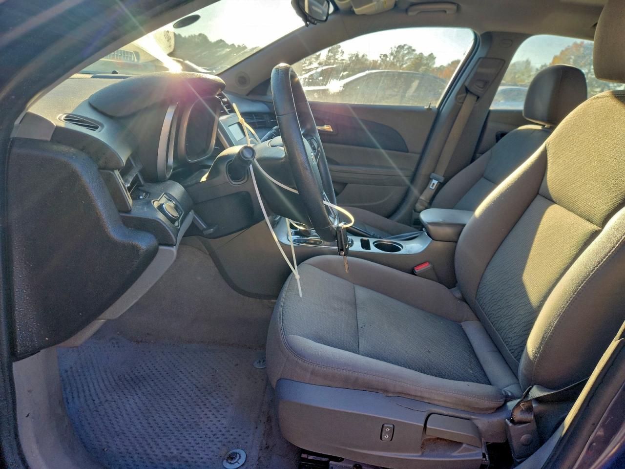 2014 CHEVROLET MALIBU LS photo 19