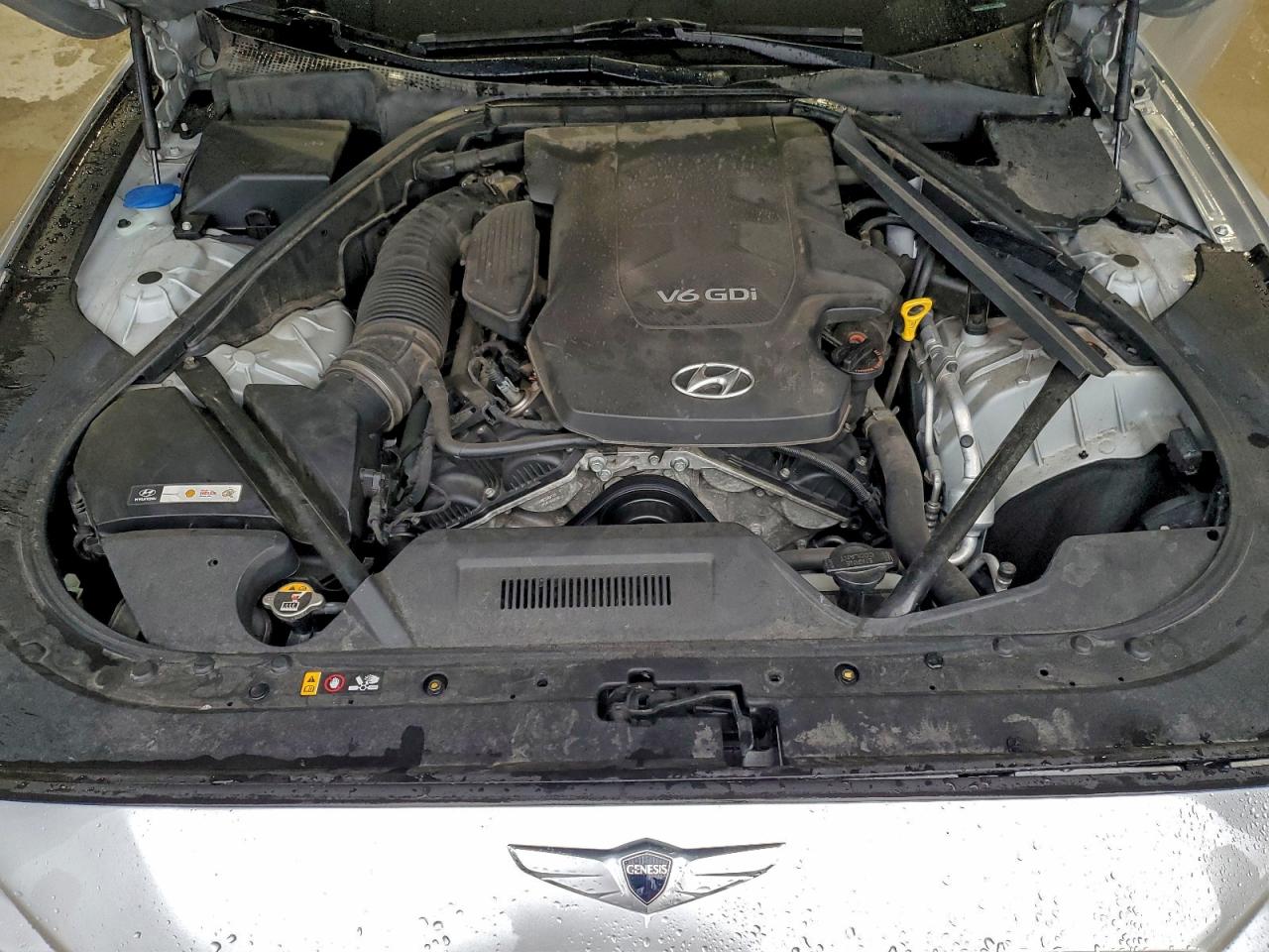 2015 HYUNDAI GENESIS 3.8L photo 11