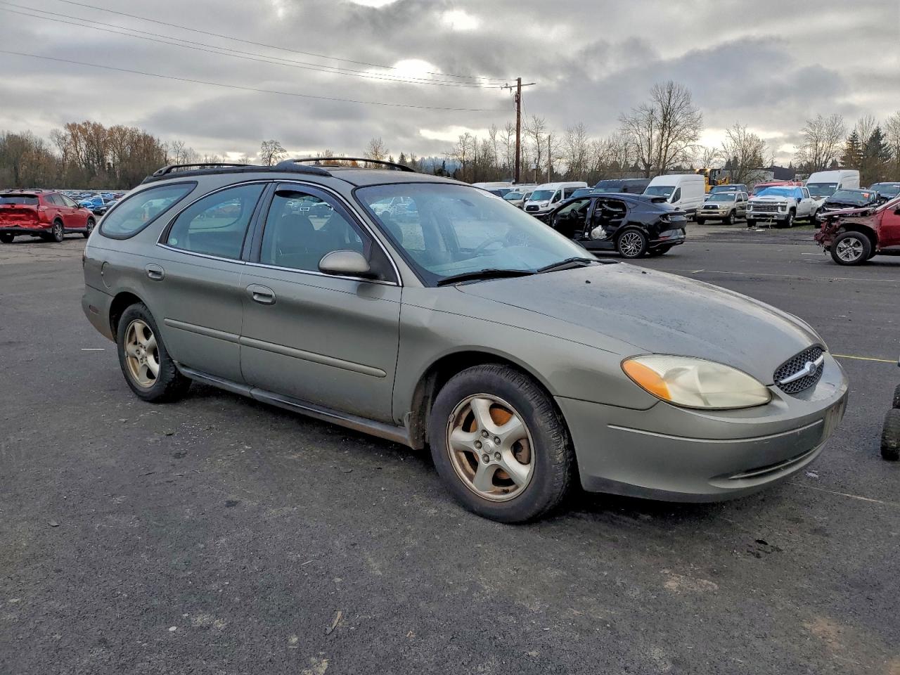 2003 FORD TAURUS SE photo 4