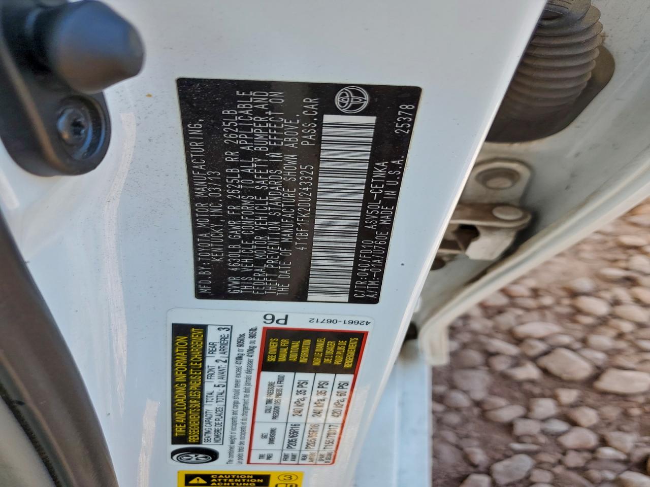 2013 TOYOTA CAMRY L photo 34