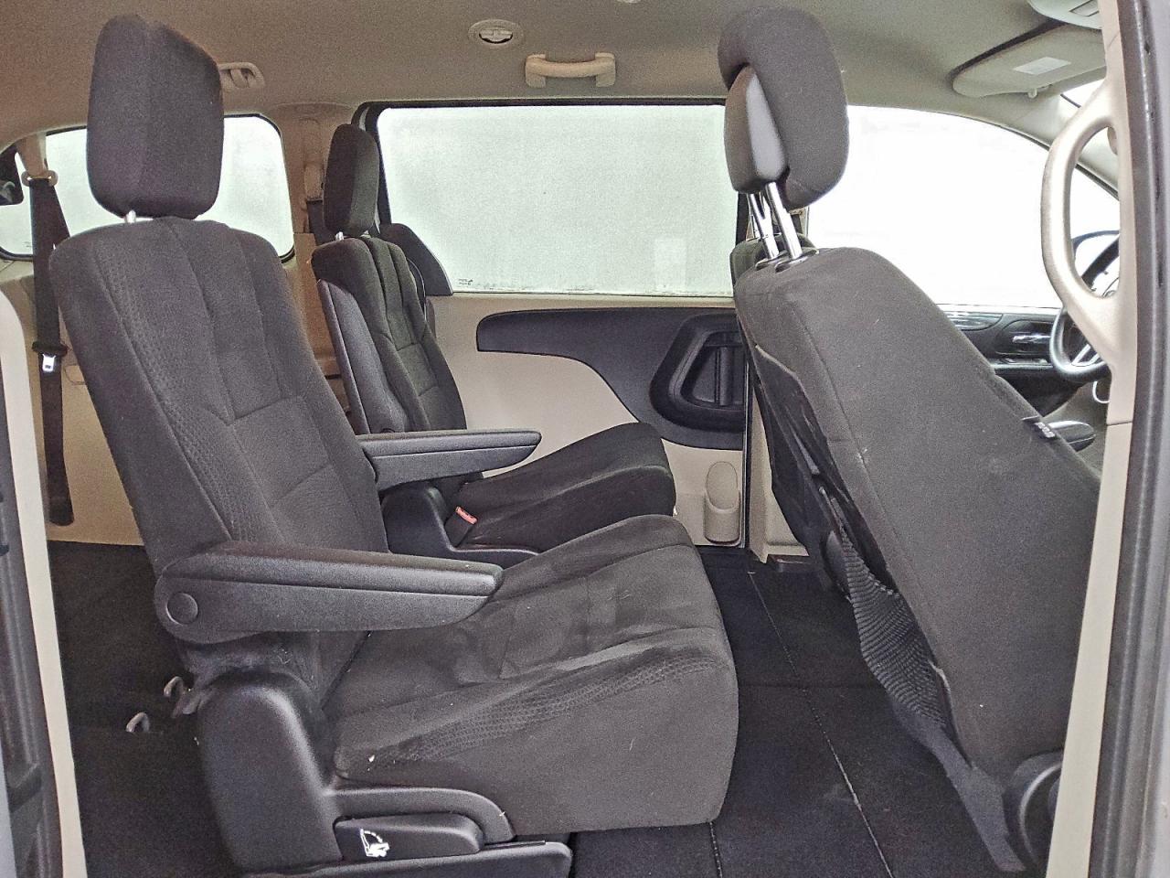 2012 DODGE GRAND CARAVAN SE photo 11