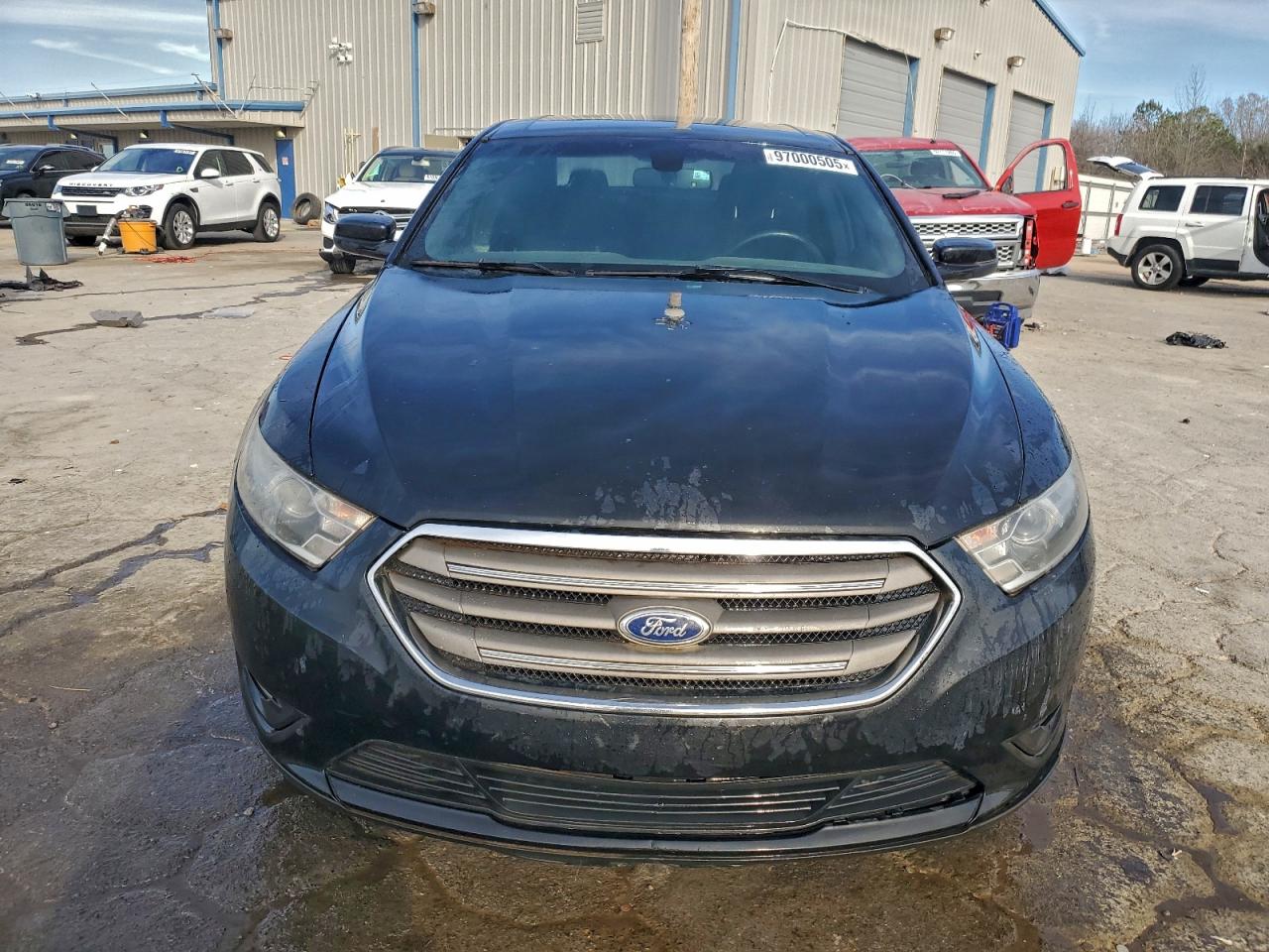 2015 FORD TAURUS SEL photo 13
