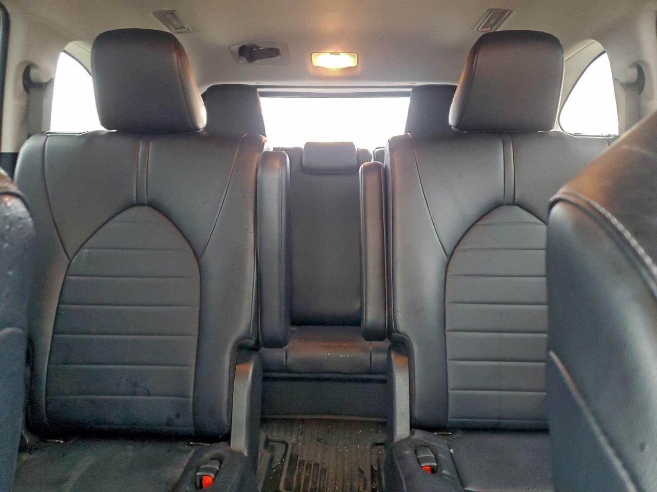 2024 TOYOTA HIGHLANDER LE photo 28